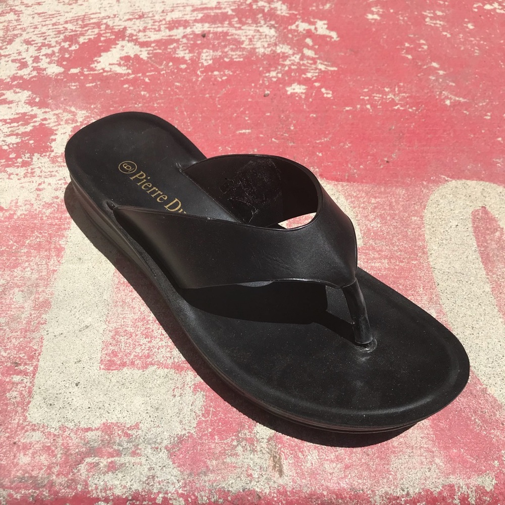 Black rubber flip flop